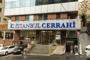 Das Istanbul Surgery Hospital. Top organisiert, denn es lag direkt neben meinem Hotel