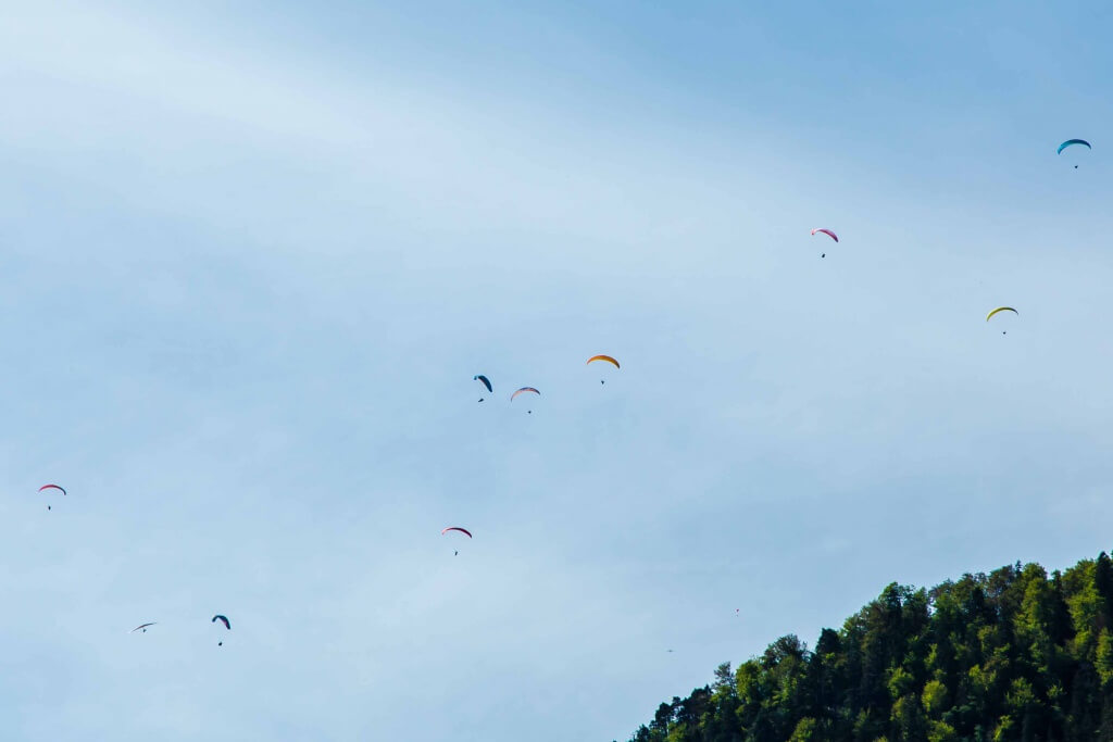 interlaken-paraglider