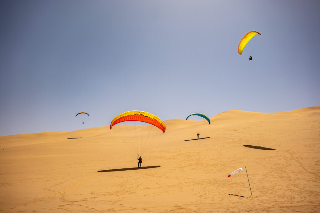 Düne Paragliden Namibia Sehenswürdigkeiten